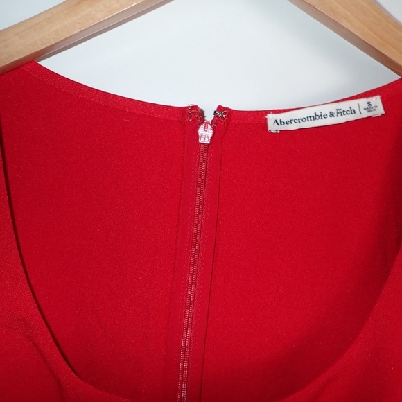 Abercrombie & Fitch Scoop Neck Short Sleeve Dress Women's Cherry Red size S - Picture 2 of 7